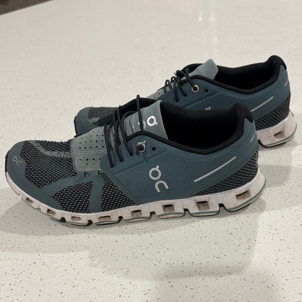 On Running Women’s Running Shoes - Black and Blue